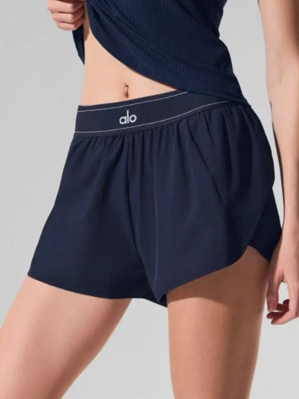 Brand new Alo Yoga🛶Match Point Short Navy Blue